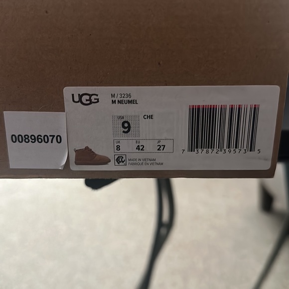 Chukka Boots - Picture 5 of 7